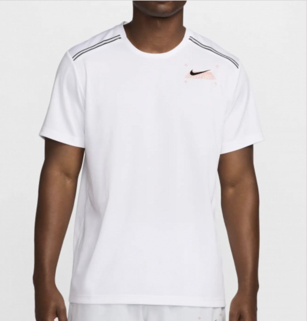 NIKE MILER GRAPHIC T-SHIRT MENS BLACK