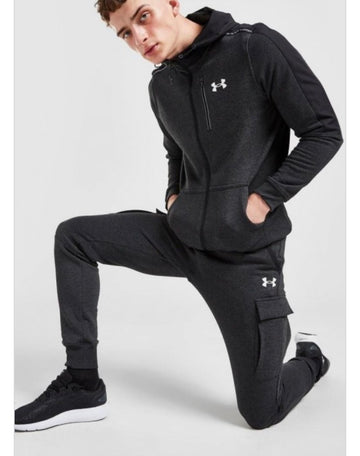 under-armour-threadbone-tracksuit-black-front